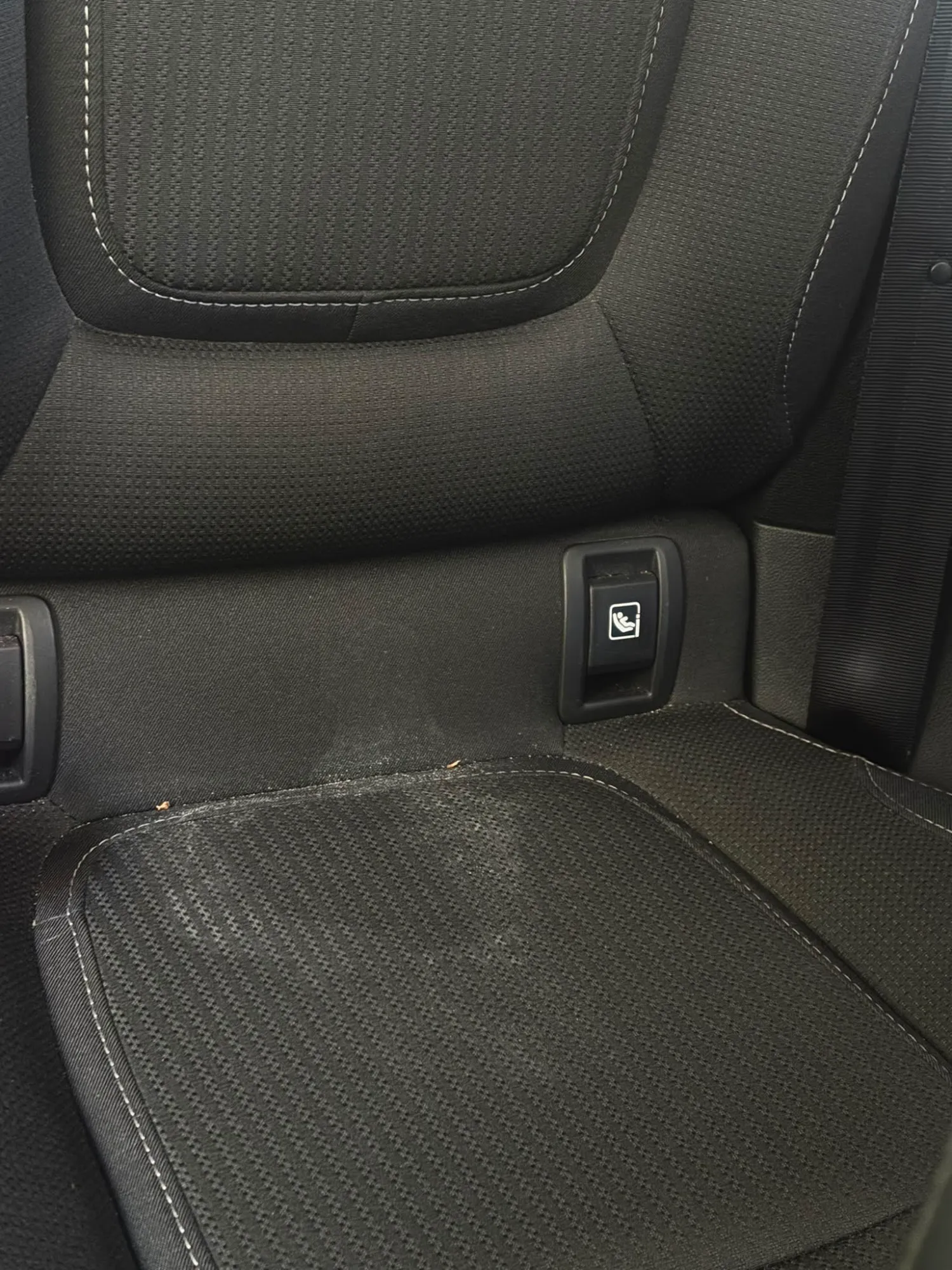 Autositz vor der Aufbereitung